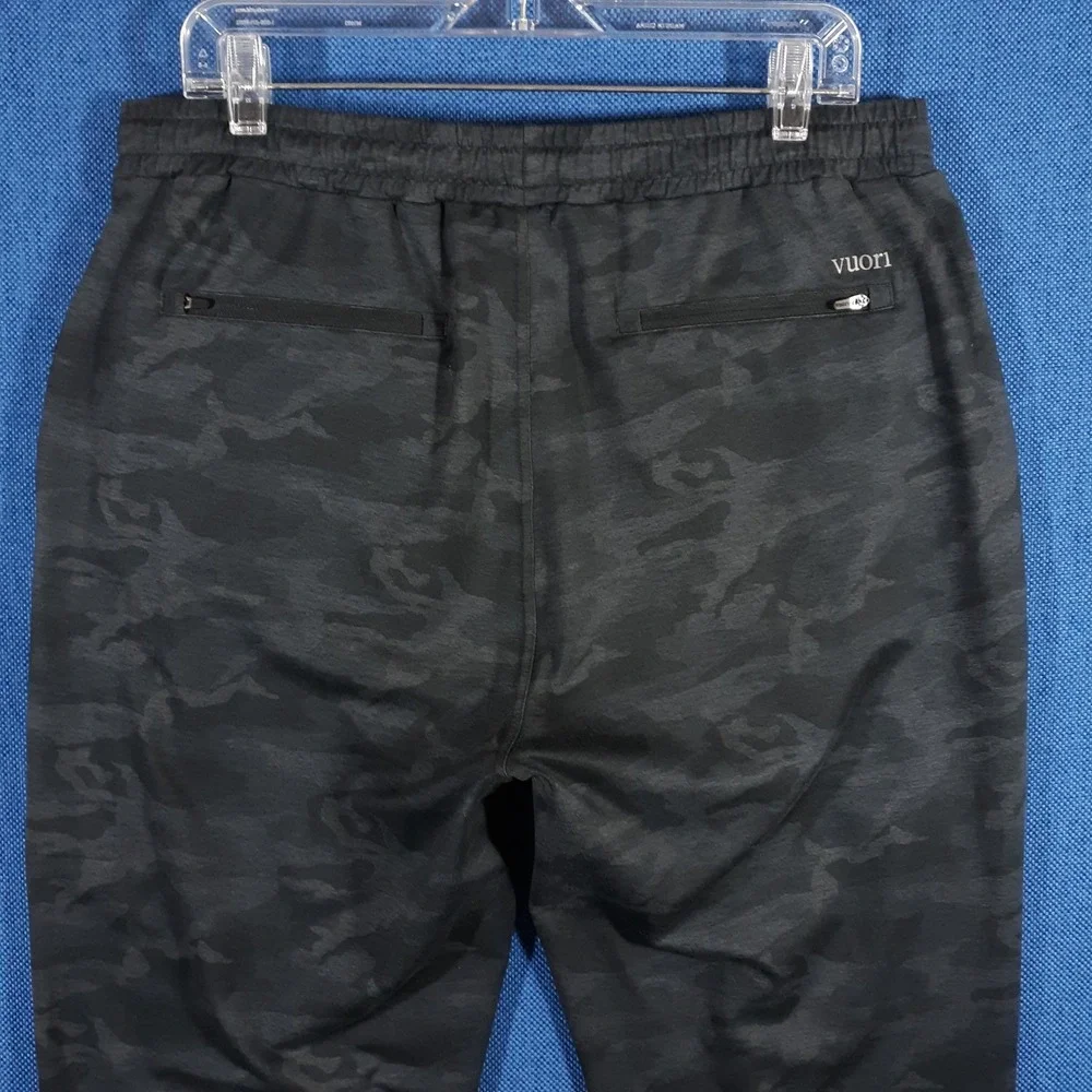 Vuori Jogger Pants Mens XL Inseam 28 Athletic Elastic Waist Camouflage Tapered