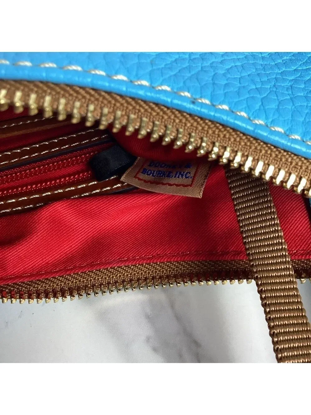 Dooney & Bourke 5guk this